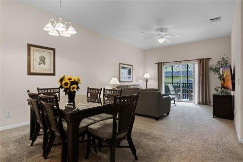 Condo in Davenport, Florida, 2 bedrooms № 2123371 - photo 15