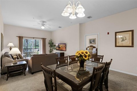 Condo in Davenport, Florida, 2 bedrooms № 2123371 - photo 14