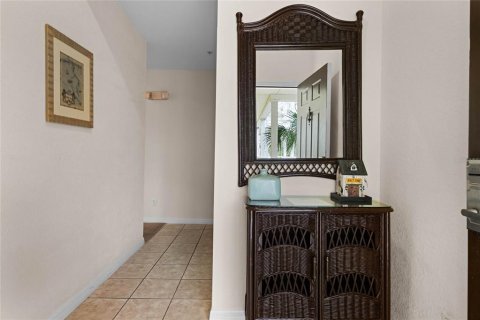 Condo in Davenport, Florida, 2 bedrooms № 2123371 - photo 7