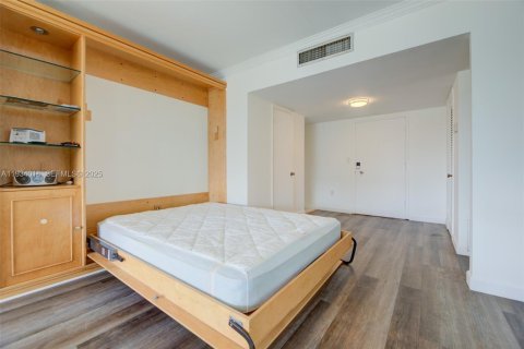 Купить кондоминиум в Бей-Харбор-Айлендс, Флорида 1 спальня, 118.45м2, № 2035711 - фото 12