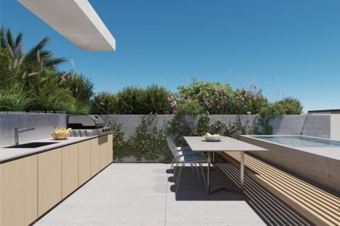 Condo in Bay Harbor Islands, Florida, 2 bedrooms  № 2006173 - photo 13