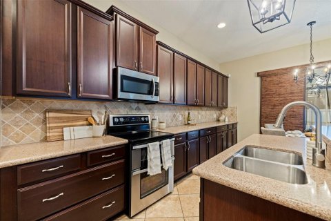 Купить виллу или дом в Тампа, Флорида 6 комнат, 263.47м2, № 2149699 - фото 13