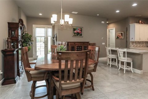 Adosado en venta en Ormond Beach, Florida, 3 dormitorios, 195.19 m2 № 2115312 - foto 5