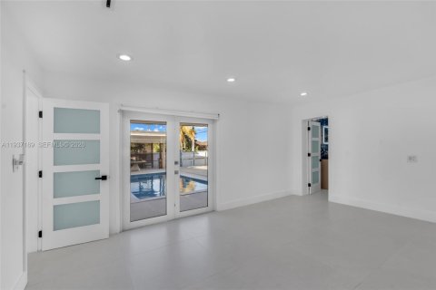 Casa en venta en Cutler Bay, Florida, 3 dormitorios, 126.63 m2 № 1995062 - foto 16