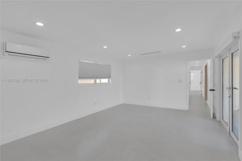 Casa en venta en Cutler Bay, Florida, 3 dormitorios, 126.63 m2 № 1995062 - foto 17