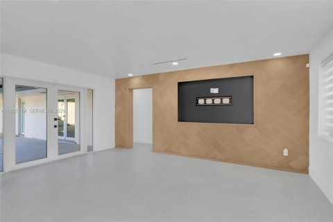 Casa en venta en Cutler Bay, Florida, 3 dormitorios, 126.63 m2 № 1995062 - foto 15