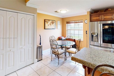 House in Homestead, Florida 4 bedrooms, 211.72 sq.m. № 1832387 - photo 18