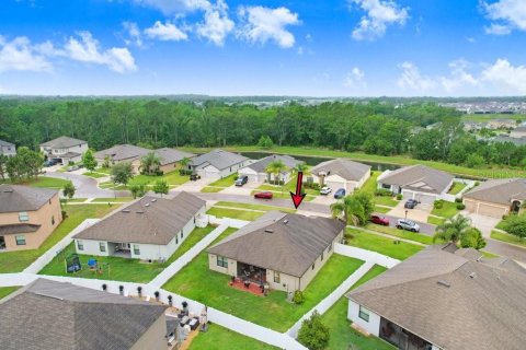 Casa en venta en Zephyrhills, Florida, 4 dormitorios, 212.1 m2 № 1795575 - foto 3