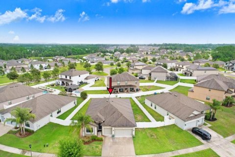 Casa en venta en Zephyrhills, Florida, 4 dormitorios, 212.1 m2 № 1795575 - foto 2