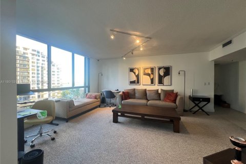 Condominio en venta en Miami, Florida, 2 dormitorios, 118.73 m2 № 1965653 - foto 4