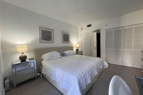 Condominio en venta en Miami, Florida, 2 dormitorios, 118.73 m2 № 1965653 - foto 26