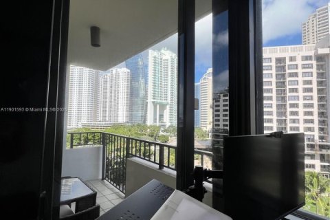 Condominio en venta en Miami, Florida, 2 dormitorios, 118.73 m2 № 1965653 - foto 17
