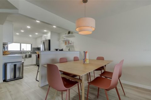 Copropriété à louer à Clearwater, Floride: 2 chambres, 136.01 m2 № 1631745 - photo 9