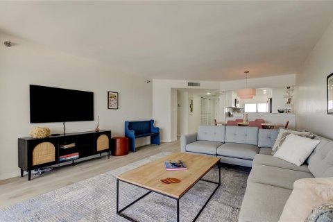 Copropriété à louer à Clearwater, Floride: 2 chambres, 136.01 m2 № 1631745 - photo 7