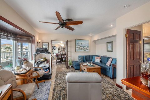House in Saint Petersburg, Florida 4 bedrooms, 224.82 sq.m. № 1808079 - photo 18