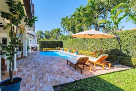 Снять в аренду виллу или дом в Майами-Лейкс, Флорида 4 спальни, 258.83м2, № 2005263 - фото 11