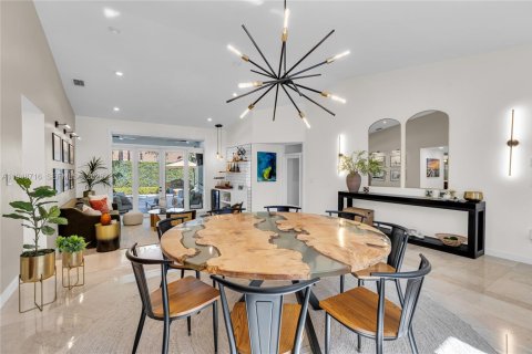 Снять в аренду виллу или дом в Майами-Лейкс, Флорида 4 спальни, 258.83м2, № 2005263 - фото 5