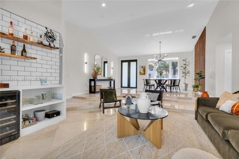 Снять в аренду виллу или дом в Майами-Лейкс, Флорида 4 спальни, 258.83м2, № 2005263 - фото 7