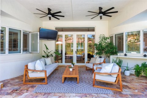 Снять в аренду виллу или дом в Майами-Лейкс, Флорида 4 спальни, 258.83м2, № 2005263 - фото 10