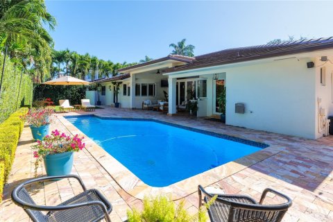 Снять в аренду виллу или дом в Майами-Лейкс, Флорида 4 спальни, 258.83м2, № 2005263 - фото 9