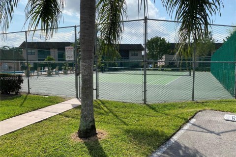 Copropriété à louer à Pembroke Pines, Floride: 2 chambres, 74.88 m2 № 2170566 - photo 7