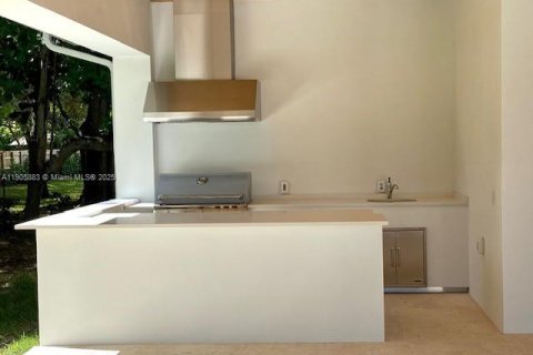 Villa ou maison à vendre à Pinecrest, Floride: 6 chambres, 535.02 m2 № 1963395 - photo 11