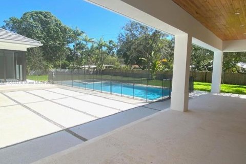 Villa ou maison à vendre à Pinecrest, Floride: 6 chambres, 535.02 m2 № 1963395 - photo 22