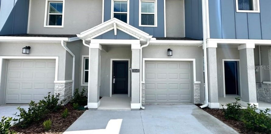 Townhouse in Clermont, Florida 3 bedrooms, 156.91 sq.m. № 2396226
