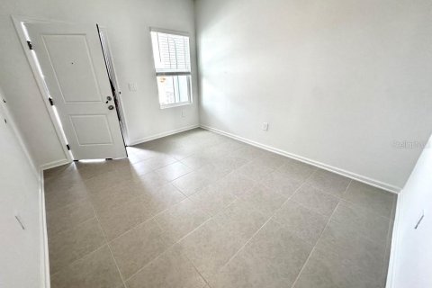 Townhouse in Clermont, Florida 3 bedrooms, 156.91 sq.m. № 2396226 - photo 7