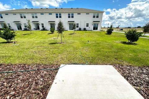 Townhouse in Clermont, Florida 3 bedrooms, 156.91 sq.m. № 2396226 - photo 27