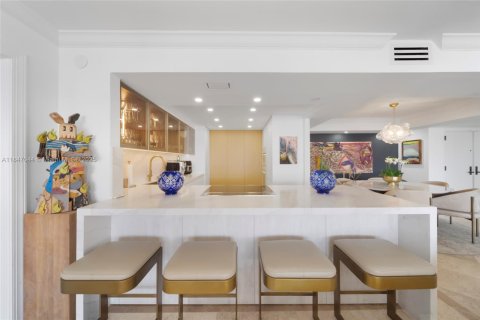 Condo in Miami, Florida, 2 bedrooms  № 1845599 - photo 6