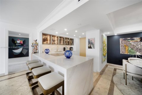 Condo in Miami, Florida, 2 bedrooms  № 1845599 - photo 30