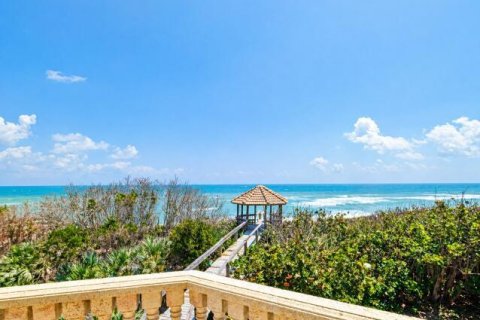 Villa ou maison à vendre à Melbourne Beach, Floride: 3 chambres, 301.19 m2 № 2246255 - photo 2
