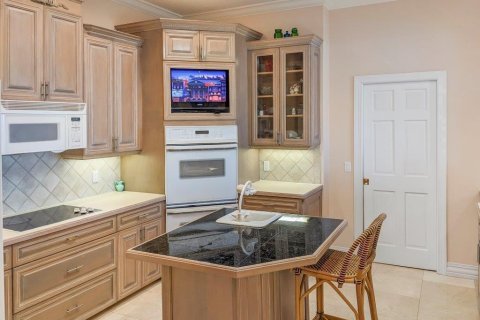 Villa ou maison à vendre à Melbourne Beach, Floride: 3 chambres, 301.19 m2 № 2246255 - photo 24