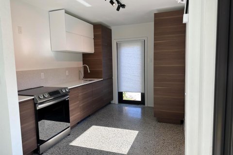 Villa ou maison à louer à Fort Lauderdale, Floride: 1 chambre, 138.52 m2 № 2376547 - photo 11