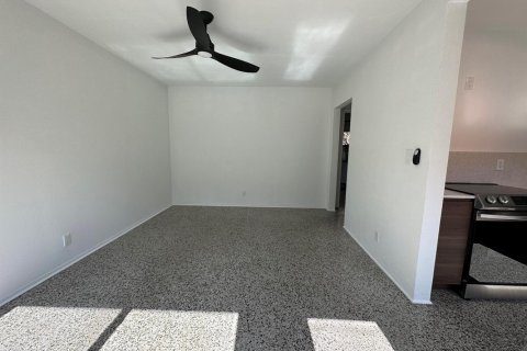 Villa ou maison à louer à Fort Lauderdale, Floride: 1 chambre, 138.52 m2 № 2376547 - photo 18