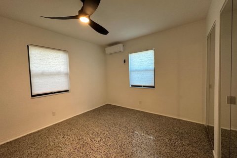 Villa ou maison à louer à Fort Lauderdale, Floride: 1 chambre, 138.52 m2 № 2376547 - photo 8