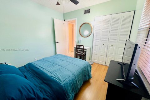 Copropriété à vendre à Sunrise, Floride: 2 chambres, 79.9 m2 № 2017654 - photo 11