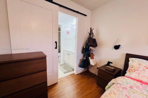 Copropriété à vendre à Sunrise, Floride: 2 chambres, 79.9 m2 № 2017654 - photo 17