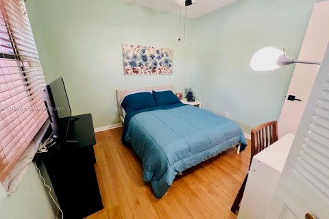 Copropriété à vendre à Sunrise, Floride: 2 chambres, 79.9 m2 № 2017654 - photo 10