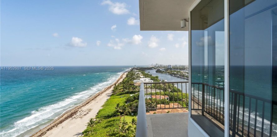 Кондоминиум с 5 спальнями в Хиллсборо-Бич, Флорида № 2007828