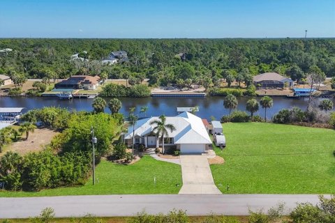 Casa en venta en Port Charlotte, Florida, 3 dormitorios, 173.91 m2 № 2212421 - foto 7