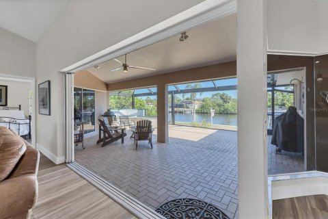 Casa en venta en Port Charlotte, Florida, 3 dormitorios, 173.91 m2 № 2212421 - foto 14