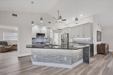 Casa en venta en Port Charlotte, Florida, 3 dormitorios, 173.91 m2 № 2212421 - foto 16
