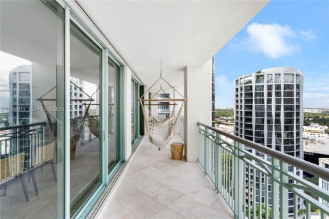 Снять в аренду кондоминиум в Майами, Флорида 3 спальни, 196.4м2, № 2005556 - фото 15