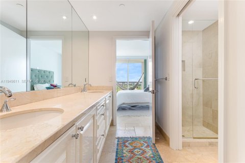 Снять в аренду кондоминиум в Майами, Флорида 3 спальни, 196.4м2, № 2005556 - фото 19