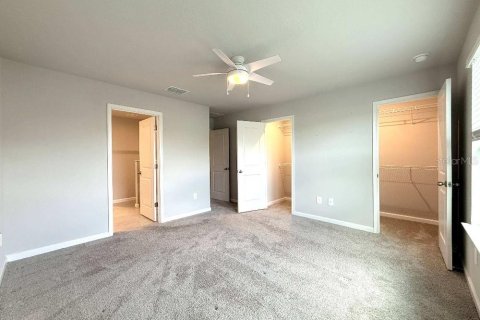 Townhouse in VOLANTI in Lutz, Florida 3 bedrooms, 154.87 sq.m. № 2410237 - photo 12
