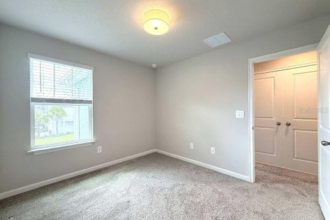 Townhouse in VOLANTI in Lutz, Florida 3 bedrooms, 154.87 sq.m. № 2410237 - photo 16