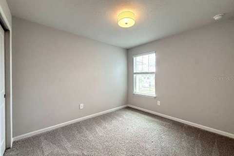 Townhouse in VOLANTI in Lutz, Florida 3 bedrooms, 154.87 sq.m. № 2410237 - photo 9