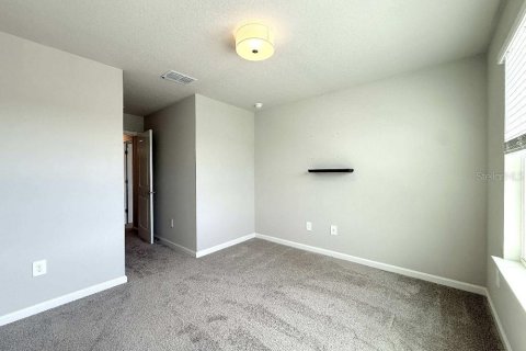 Townhouse in VOLANTI in Lutz, Florida 3 bedrooms, 154.87 sq.m. № 2410237 - photo 19